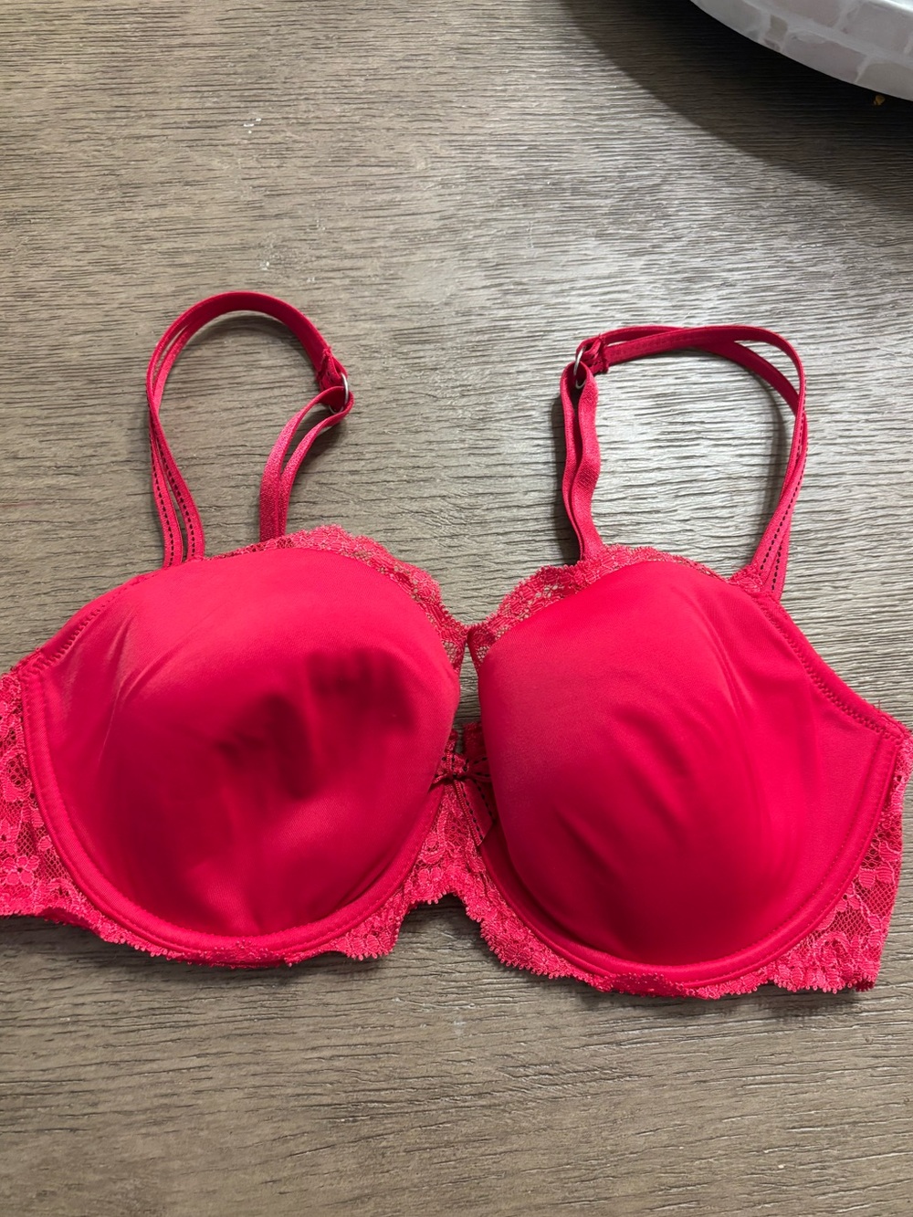 Chantelle 3086 Rive Gauche T-Shirt Bra Size 34D red
